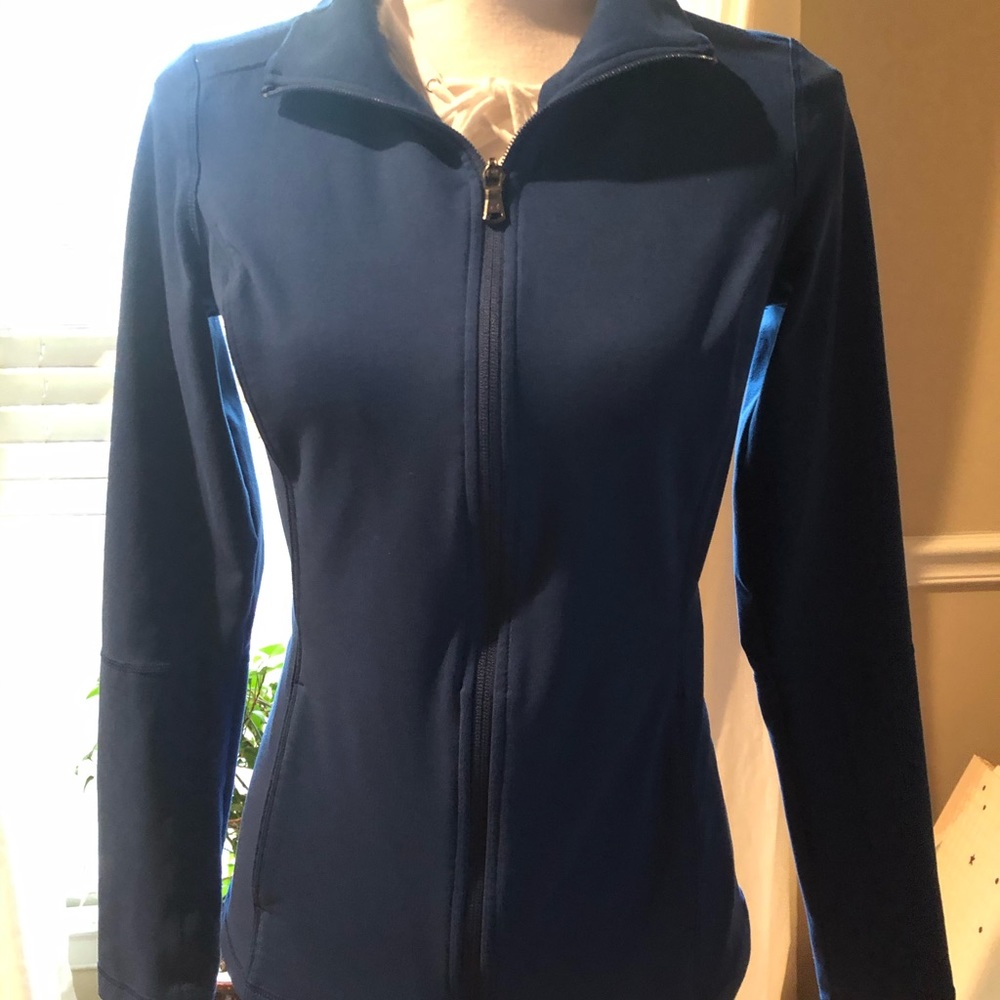 Under Armour small zip up ladies jacket